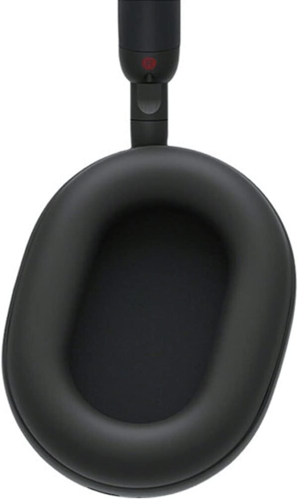 Sony WH-1000XM5 wireless headphones review top-tier noise cancellation and 30-hour battery life