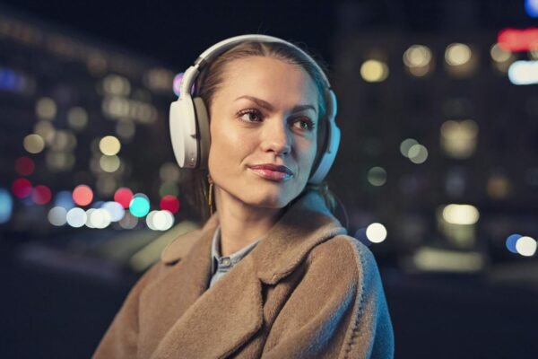 EPOS Sennheiser Adapt 360 Wireless Headphones review with ANC and Bluetooth features analyzed