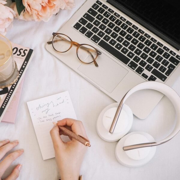 Bose Noise Cancelling Headphones 700 review exploring comfort, sound quality, and advanced features